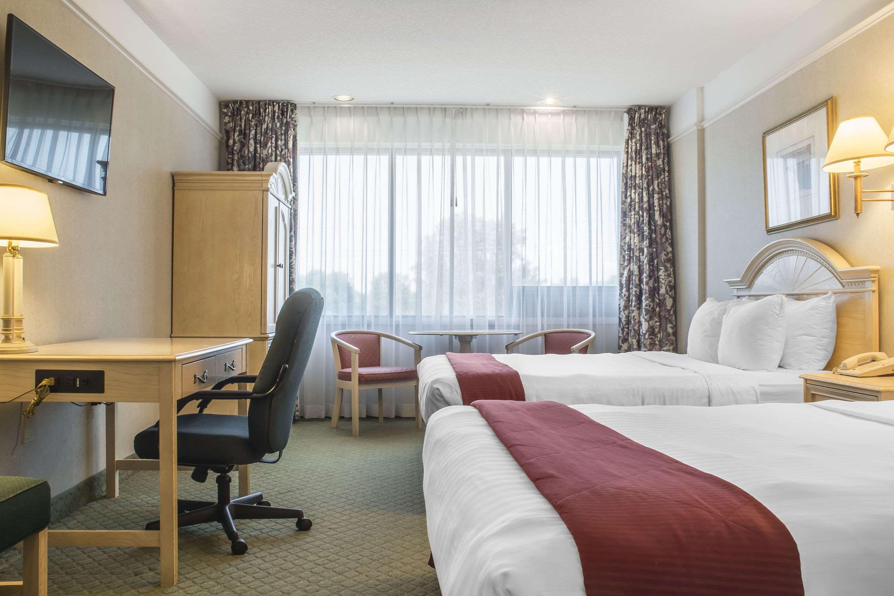 Clarion Hotel & Conference Centre Fort Erie Exterior foto